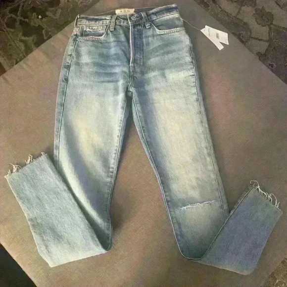 Free People button fly jeans New with Tags size 24 - Picture 1 of 8